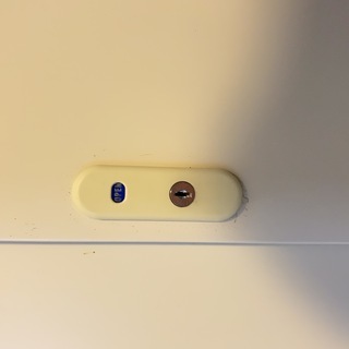 差し上げます　物置き スチール物置 収納庫 屋外収納庫  鍵付き の画像