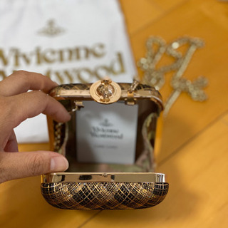 正規品ヴィヴィアン ウエストウッドVivienne Westwood 限定モデルの画像