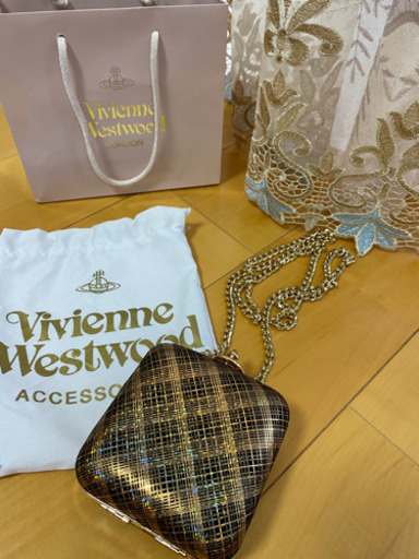 正規品ヴィヴィアン ウエストウッドVivienne Westwood 限定モデル
