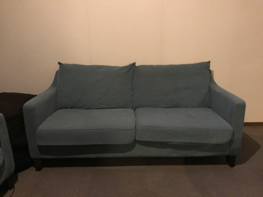 三人掛けとラブソファのセットです。