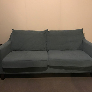 三人掛けとラブソファのセットです。