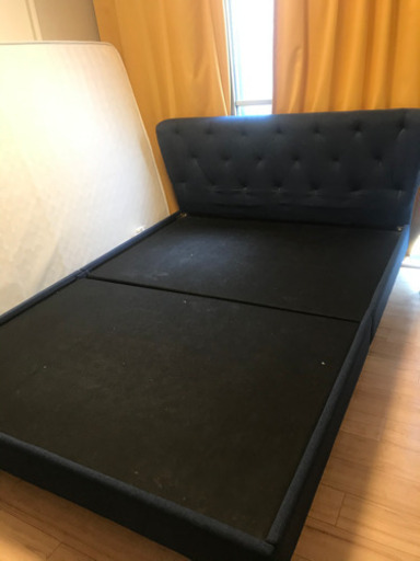 美品ダブルベッドマットレス付ニトリ