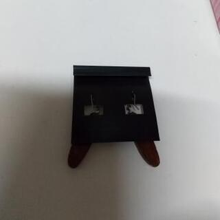 新品   ゆらゆらするピアス『Piko』の画像