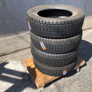 ★バリ山★ スタッドレスタイヤ オートバックス NorthTre...