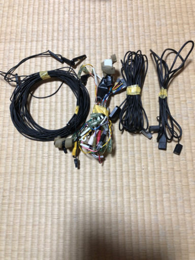 パナソニックストラーダCN-HW851D 4X4フルセグナビ