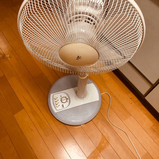 山善　ボタン式扇風機　 YMT-K301(WH)ホワイト