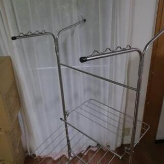 室内物干し　折り畳み式です