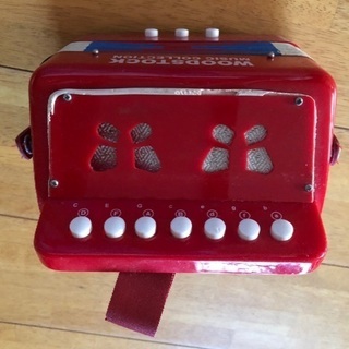 サリュ　ミニアコーディオンの画像