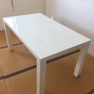 7月18日現在まだあります ダイニングテーブル  鏡面塗装 まだ...