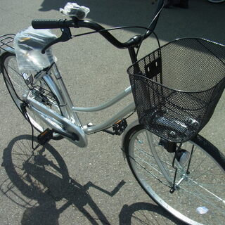 【新品】ギアなし自転車　シールバー　カゴ付きの画像