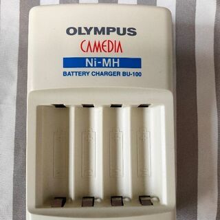 OLYMPUS BU-40SNH ニッケル水素 単３電池 充電器(BU-100)の画像