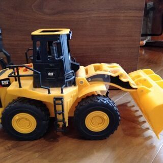 CAT　ホイールローダーの画像