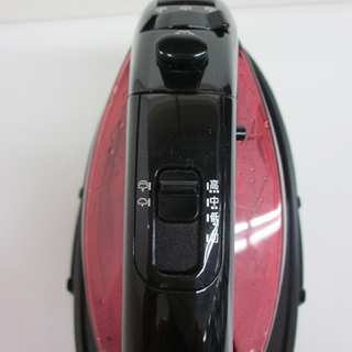 パナソニック コードレス スチームアイロン カルル  2018年製 NI-WL404 アイロン ピンク Panasonic  ☆ 札幌市 清田区 平岡の画像