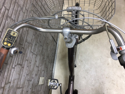 東京23区配達無料　新基準　ヤマハ　パスラフィーニ☆8.1Ah リチウム 電動自転車☆26インチ☆中古