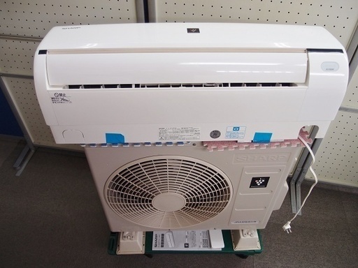 中古品　2016年製　SHARP　ルームエアコン　室内機　AC-F22AW室外機 AU-F22AWY　リモコン有り