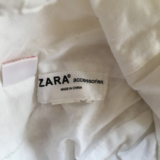 ザラとプチバトーの夏用ベビー帽子の画像