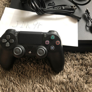 PS4ジェットブラック500GBの画像