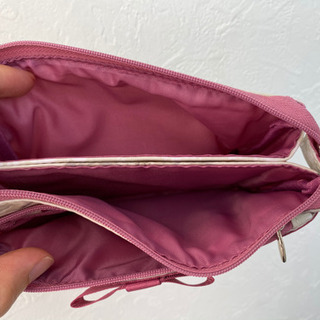 【未使用】ローラアシュレイのポーチセットの画像