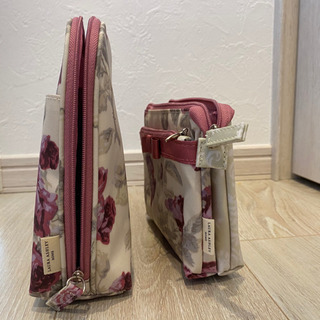 【未使用】ローラアシュレイのポーチセットの画像