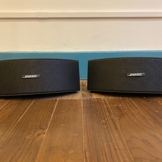 美品！BOSE　壁掛けスピーカー２個の画像