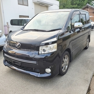 22年車！！　70　ヴォクシー　ZS　キラメキ2　両側パワスラ・HDDナビ・Bluetooth・フルセグ・ETC　予備検査取得済！！の画像