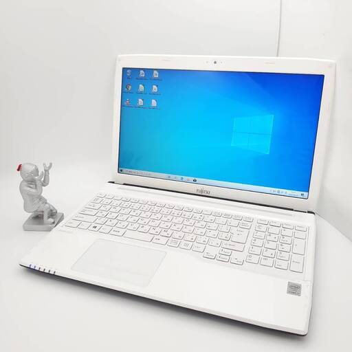 富士通 Coorei7 メモリ8GB SSD256GB ノートパソコン