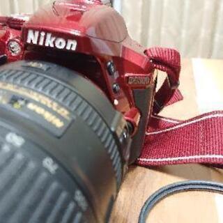美品！NikonD5300とNikon純正レンズ28-300㎜ 他周辺アクセサリー付きの画像