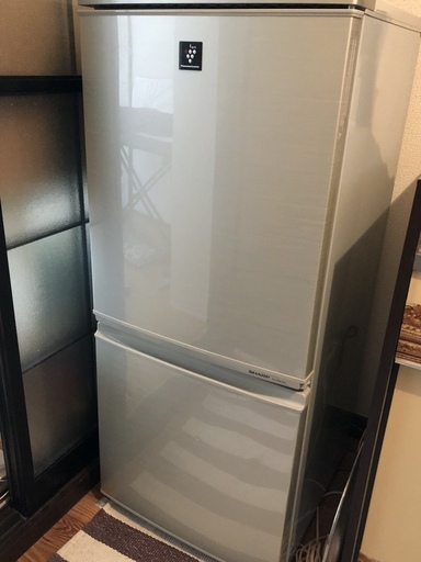 2ドア冷蔵庫　137L