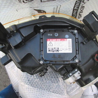 ★ムーヴカスタム　左側ヘッドライト　動作確認済み　DAIHATSU MOVE　ダイハツ　▼値下げしました。の画像