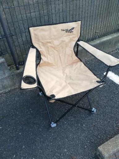 キャンプ等に便利な折り畳み式チェア３脚セット