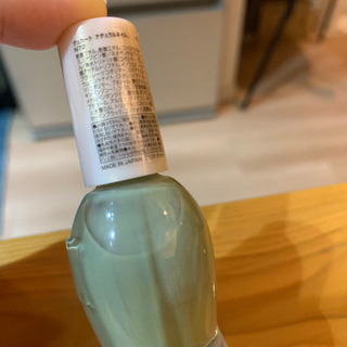 カーキ色マニキュアの画像