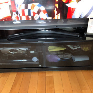 52型　REGZA  TOSHIBA テレビとテレビ台 52型 REGZA TOSHIBA テレビとテレビ台