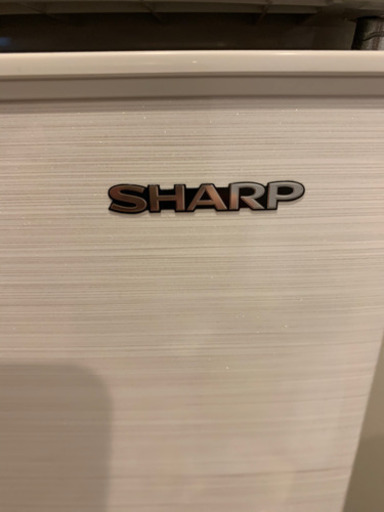 冷蔵庫　(sharp)