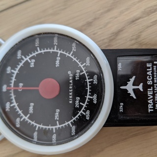 旅行　荷物用　小型はかり　トラベルスケールの画像