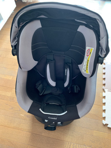 combi チャイルドシート