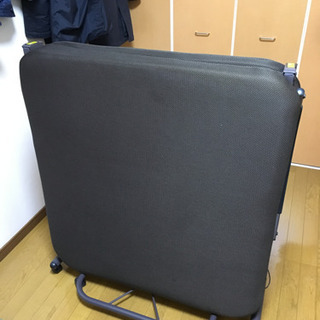 【取引決定】折りたたみ　シングルベッド　山善