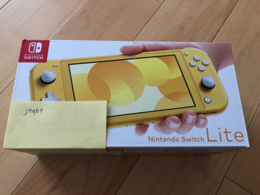 ニンテンドースイッチライト　イエロー