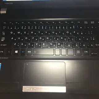（お取引中）office2019 DVD内蔵 薄型・堅牢・軽快　Core i5・新品SSD・８GB・WIN10【東芝 dynabook R734/M】の画像