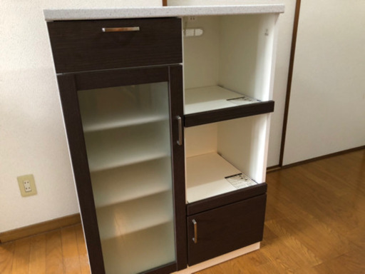 食器棚 キッチンボード コンセント 2口