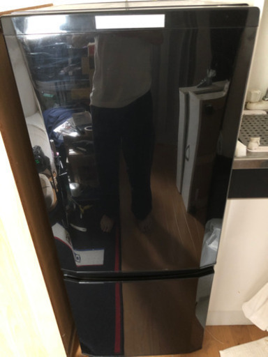 三菱　冷蔵庫　黒