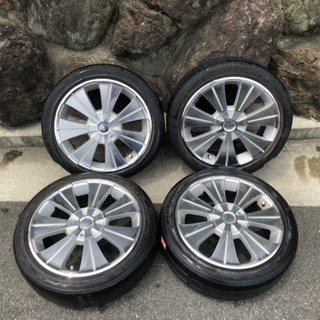 ロクサーニホイールの画像