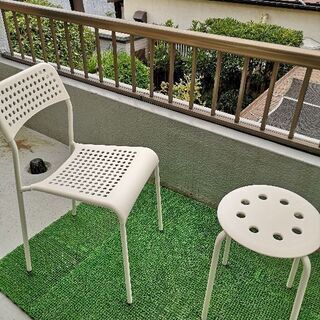 イケヤ　テーブル　イス　3点の画像
