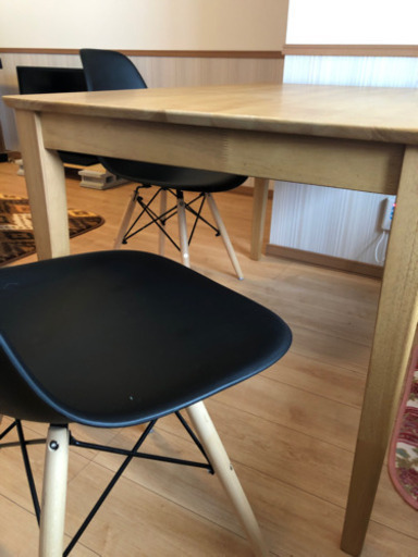 ダイニングテーブル　椅子4脚セット