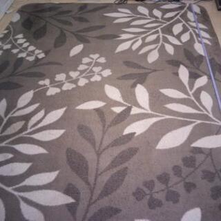 リビングで３年間使ってました。