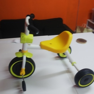三輪車