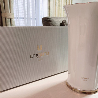 【新品】ungaro 花瓶 白 金縁 箱付きの画像