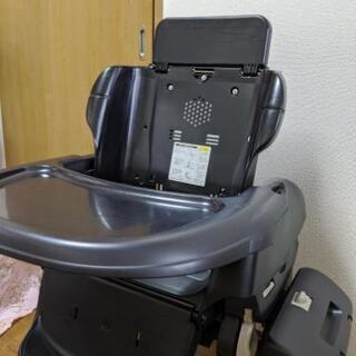 【コンビ】フェアレット（ハイローチェア、電動ゆりかご）の画像