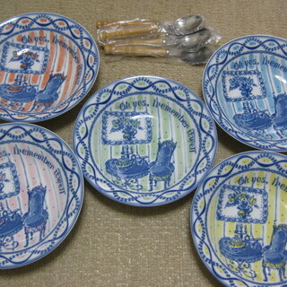 ★かわいいお皿とスプーンのセット★