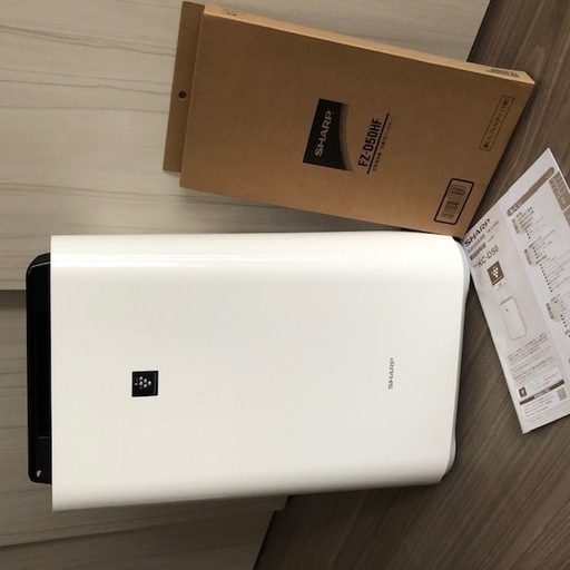 SHARP KC-D50 加湿空気清浄機 交換用フィルター(￥4000）付きで。