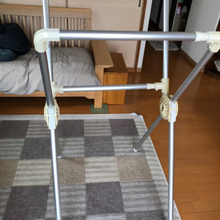 折りたたみ布団干し　室内用　物干し兼用の画像